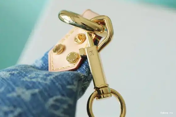 VUITTON LOUIS High Rise 0702